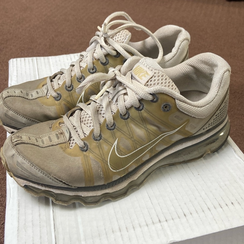 NIKE AIRMAXX